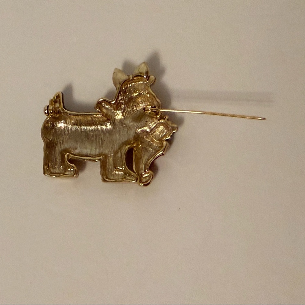 BROOCH DOG SCOTTIE SCOTTISH TERRIER GOLD TONE GLOSSY ENAMEL CREAM GRAY HOLIDAY - Picture 7 of 7